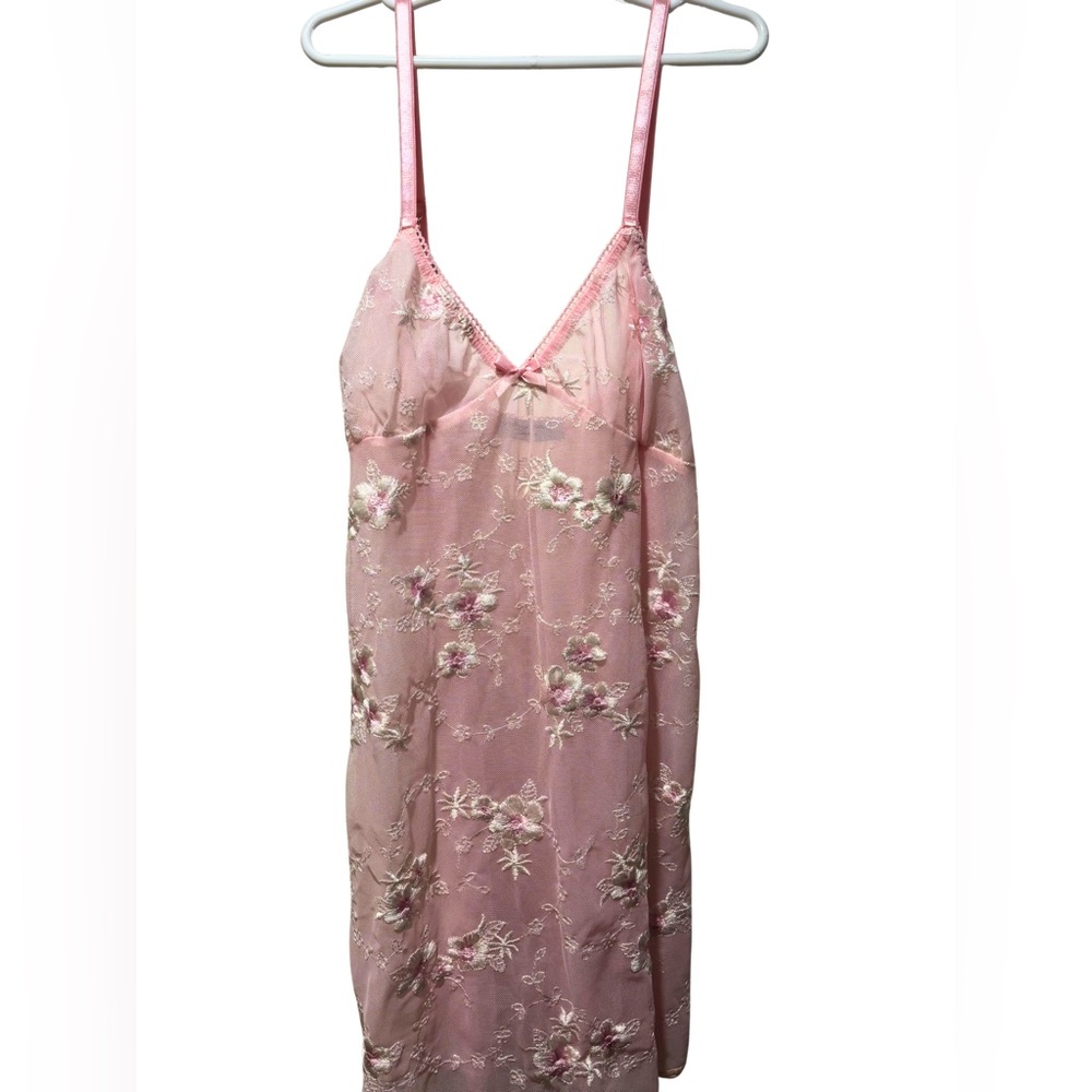 Floral Pink Lace Nightgown